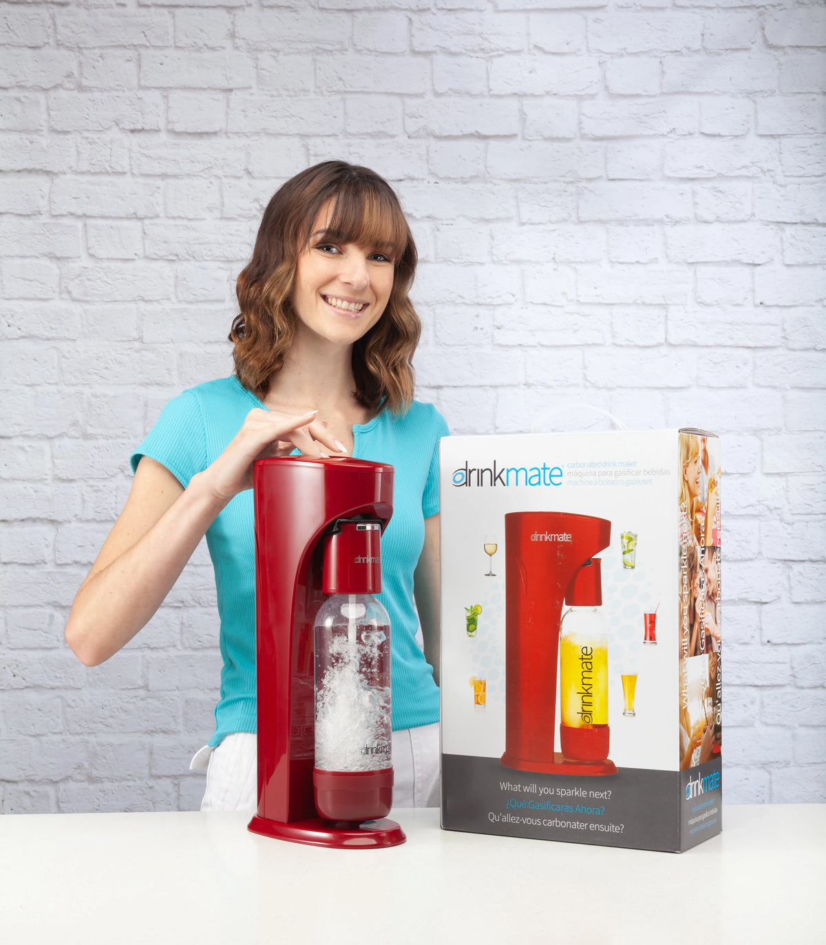 Royal Red Sparkling Water and Soda Maker Z916